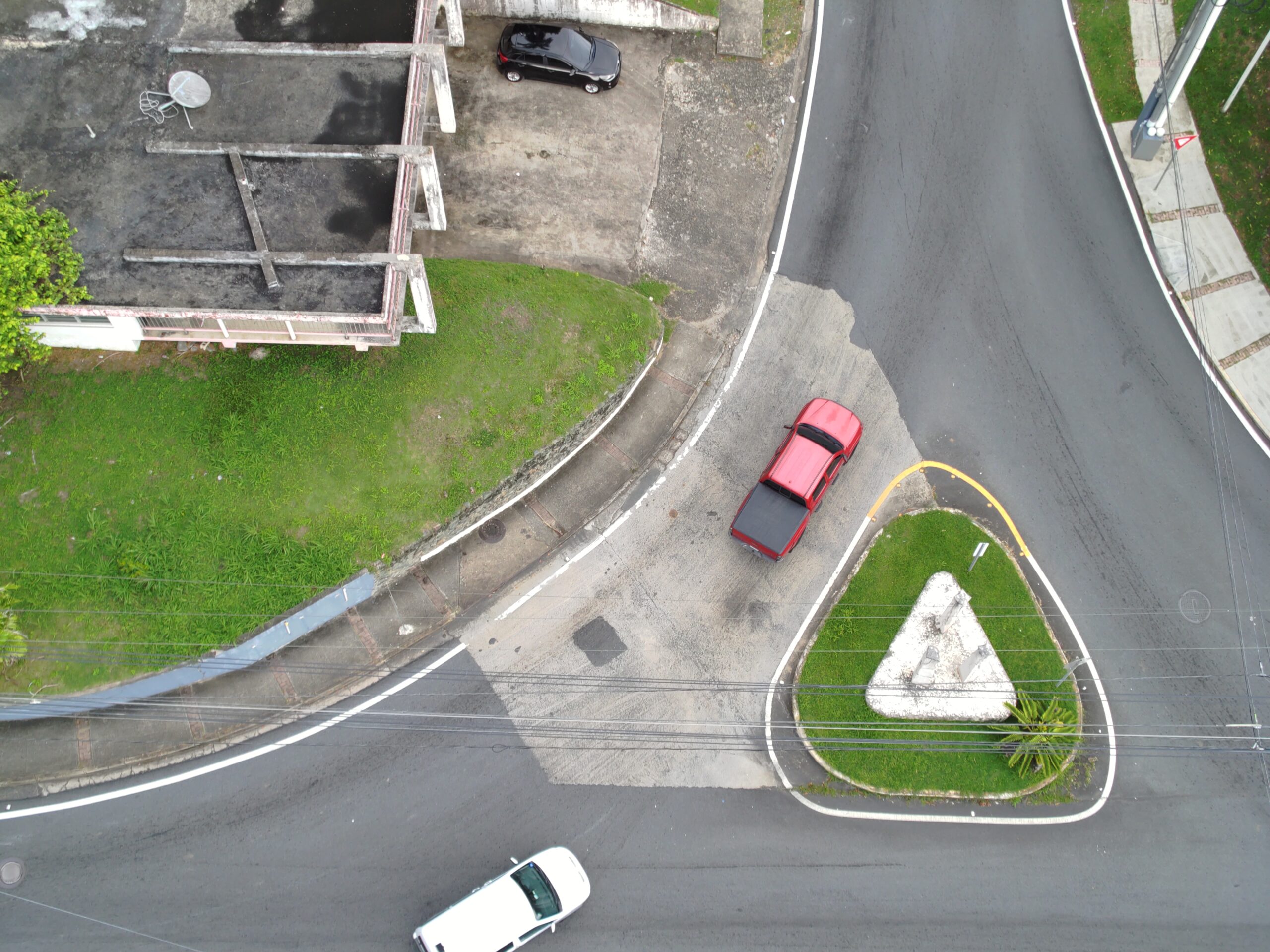 Drone view of a San Lorenzo roundabout.